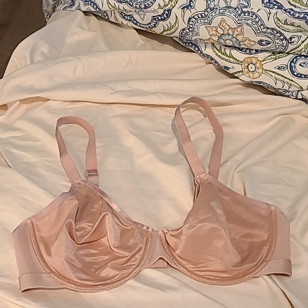 Soma Unbelievable Lift Perfect Coverage underwire bra 38D nude/pink